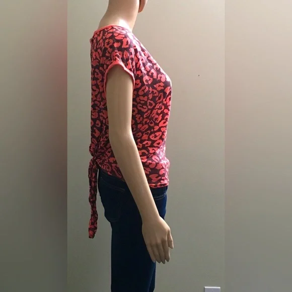 dELiA*s - Picture 2 of 3